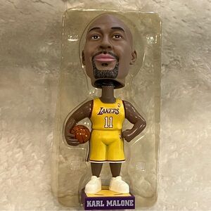 Los Angeles Lakers | Bobblehead Figurine NBA #11 Karl Malone 2004 Carl’s Jr.